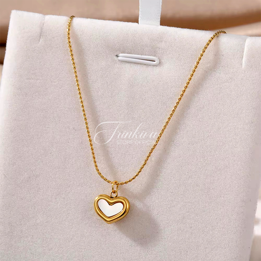 French Shell Heart Necklace (Twist Chain)